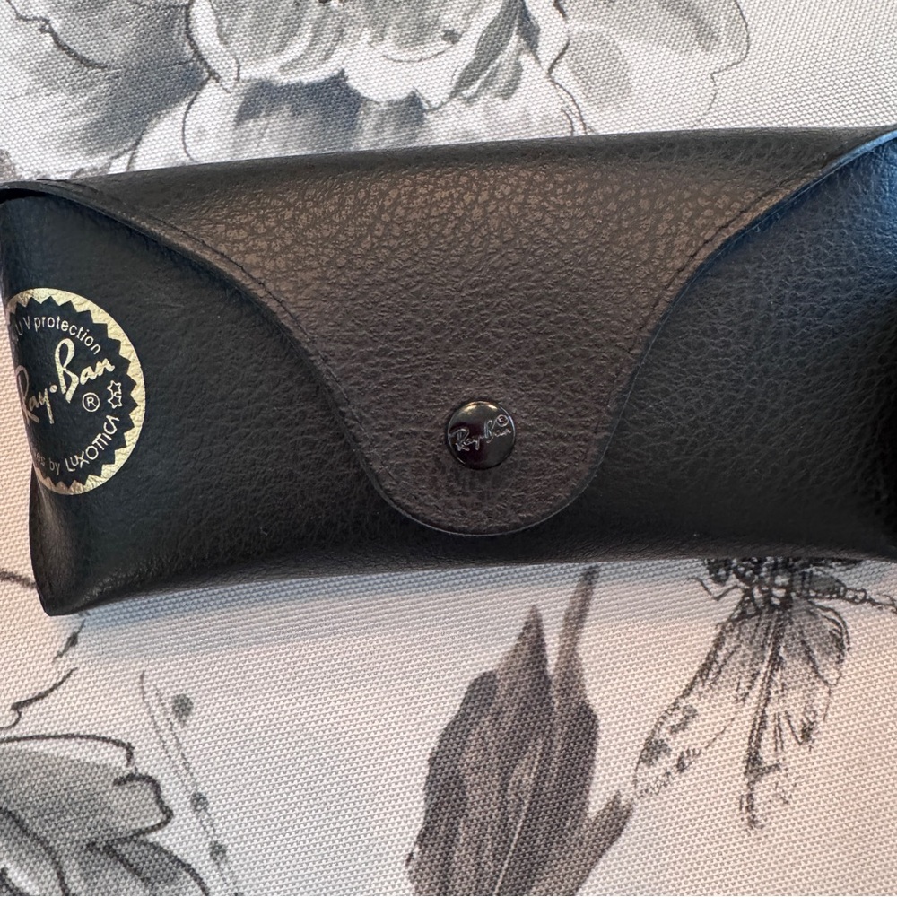 Ray-Ban Black Sunglasses hard Pouch/Case with Gold Logo